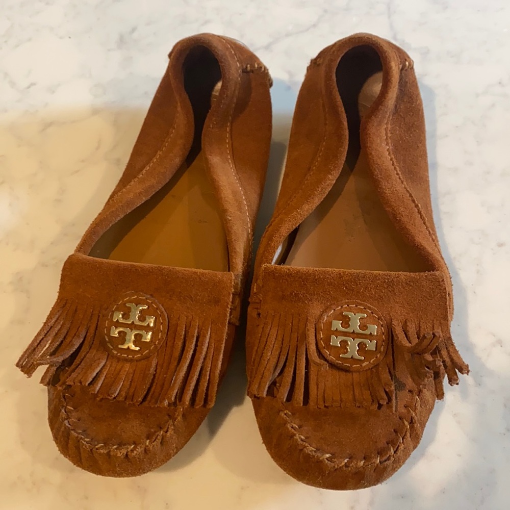 VGUC Tory Burch Snyder fringe moccasins